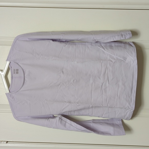 Lilac Uniqlo heat tech crew long sleeve - Picture 1 of 5